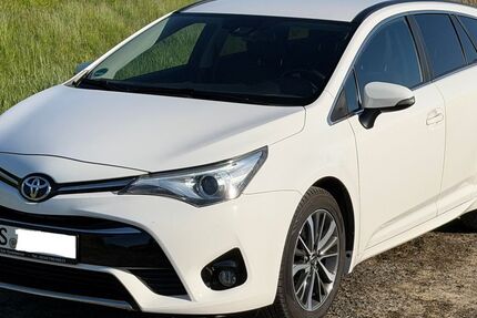 Toyota Avensis 127.000 km 14.000 &euro; Münster 48151