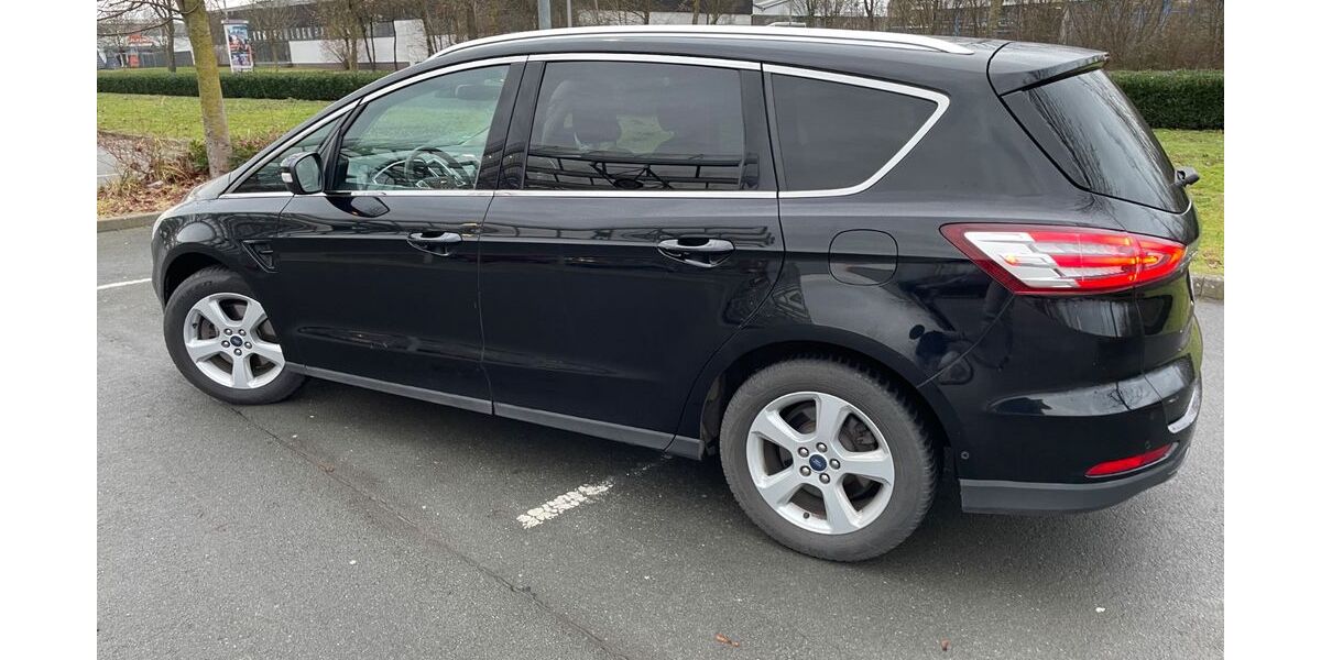 Ford S-Max 159.800 km 13.300 &euro; Münster 48167