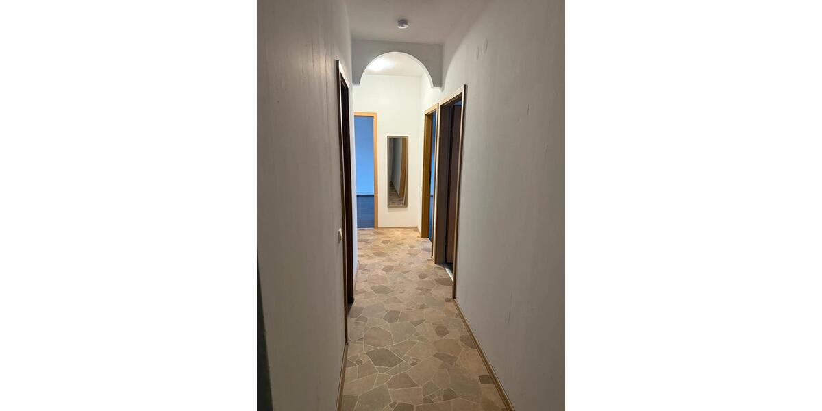 Dachgeschoßwohnung Ahlen - 3 Zimmer, 70 m&sup2;, 500&euro; | Angebot:26592523