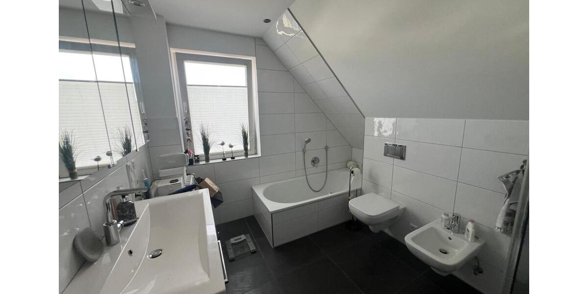 Dachgeschoßwohnung Münster Münster-Südost - 3 Zimmer, 125 m&sup2;, 1.600&euro; | Angebot:26521882