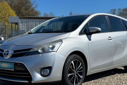 Toyota Verso 124.000 km 12.400 &euro; Nottuln 48301