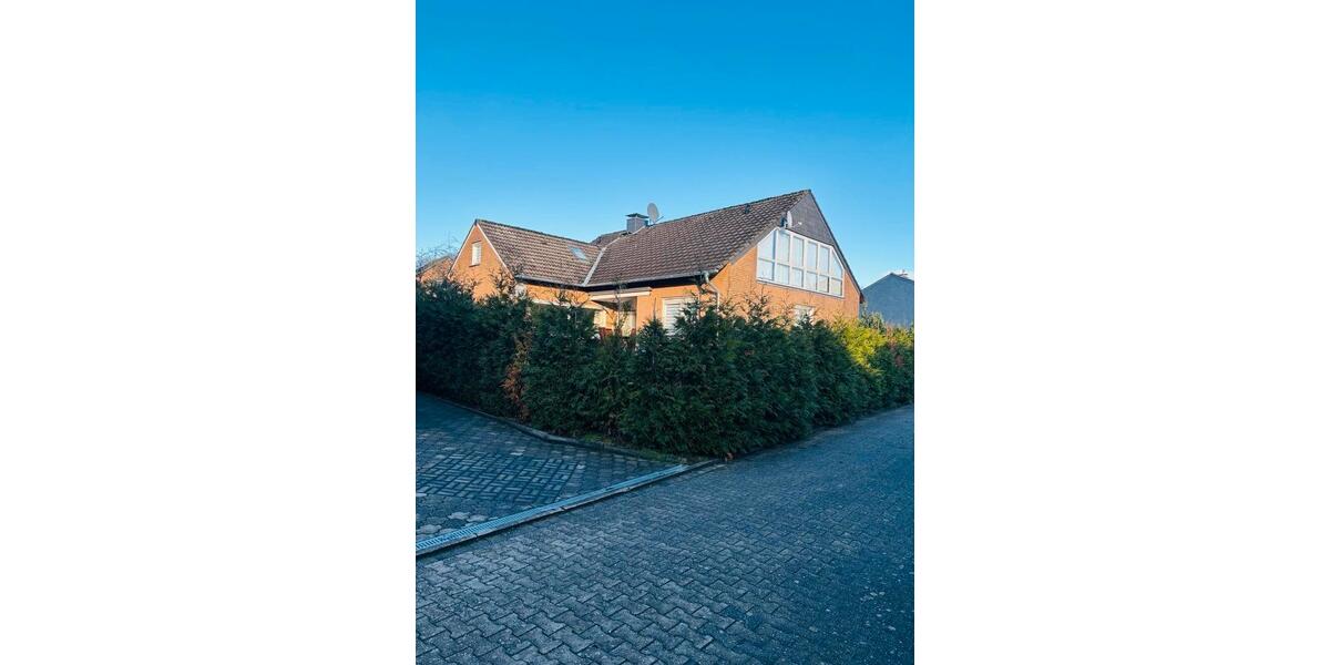 Einfamilienhaus Everswinkel - 9 Zimmer, 231 m&sup2;, 590.000&euro; | Angebot:25840868