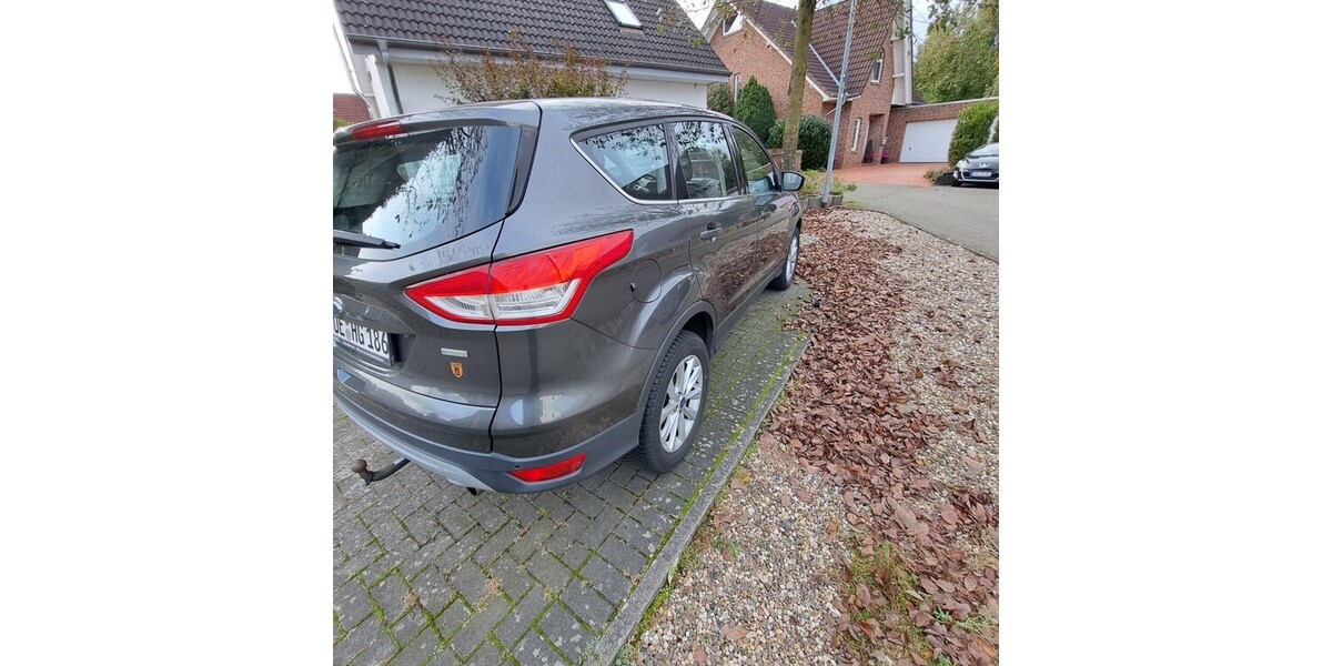 Ford Kuga 90.000 km 11.900 &euro; Dülmen 48249