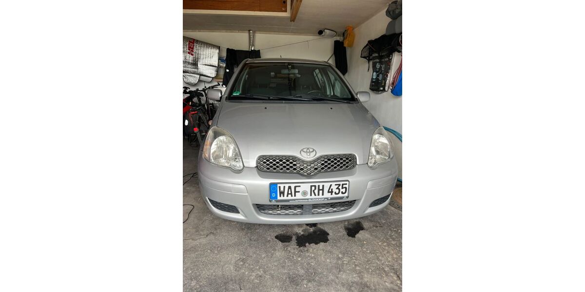 Toyota Yaris 98.000 km 4.799 &euro; Ahlen 59229