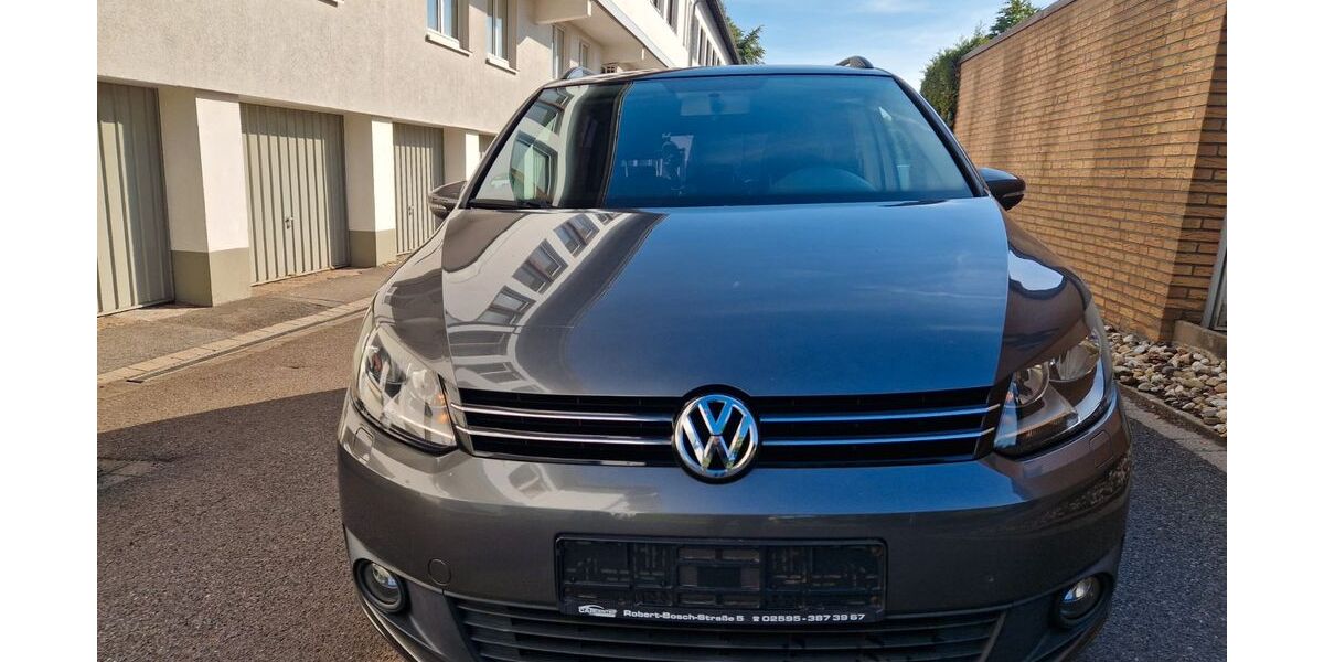 VW Touran 214.051 km 5.780 &euro; Münster 48151