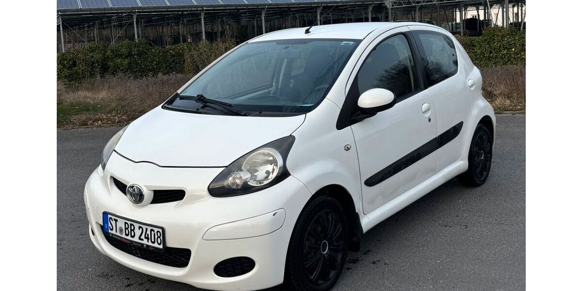 Toyota Aygo (X) 120.200 km 3.199 &euro; Horstmar 48612
