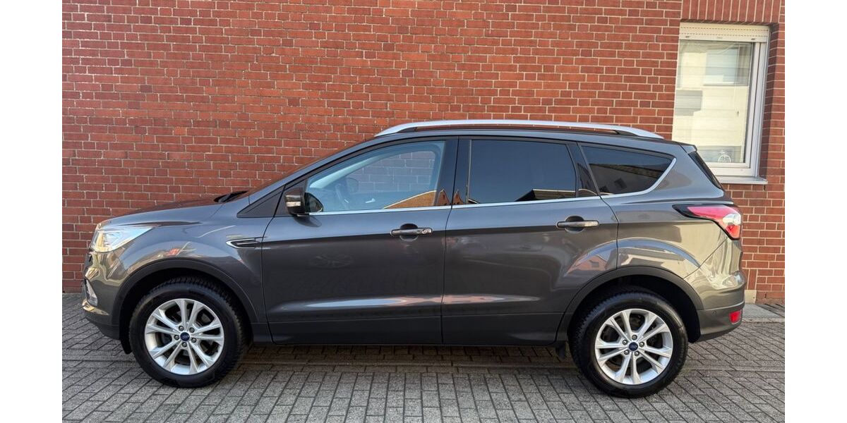 Ford Kuga 92.000 km 11.990 &euro; Nottuln-Appelhülsen 48301