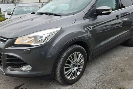 Ford Kuga 210.000 km 6.700 &euro; Steinfurt 48565