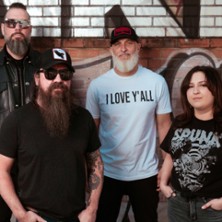 High Desert Queen 29.05.2026 Garagen