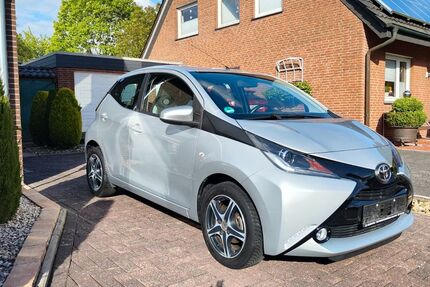 Toyota Aygo (X) 30.831 km 8.700 &euro; Billerbeck 48727