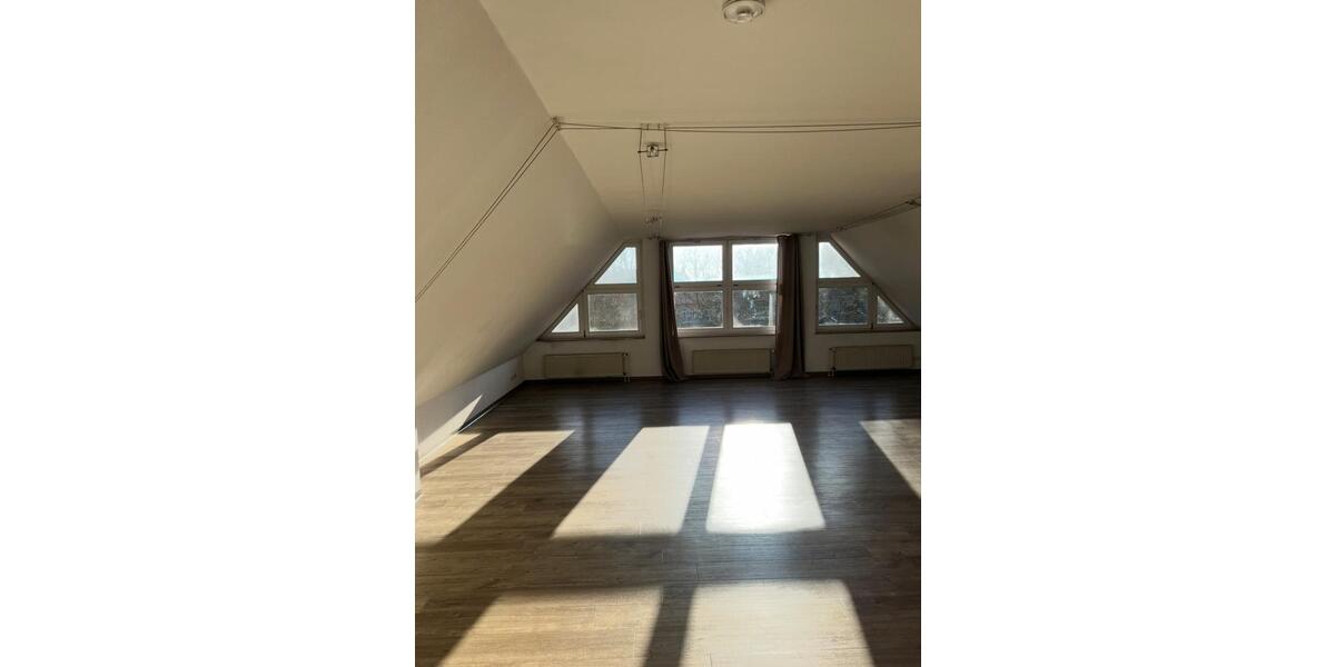 Dachgeschoßwohnung Warendorf - 2 Zimmer, 88 m&sup2;, 710&euro; | Angebot:25220379