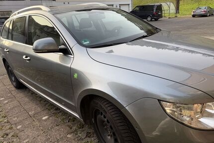 Skoda Superb 245.000 km 4.900 &euro; Münster 48147