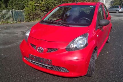 Toyota Aygo (X) 87.000 km 2.499 &euro; Nottuln 48301