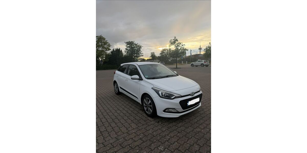 Hyundai i20 160.000 km 7.499 &euro; Sendenhorst 48324