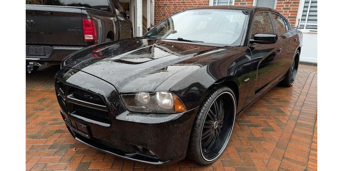Dodge Charger 201.000 km 8.750 &euro; Ostbevern 48346