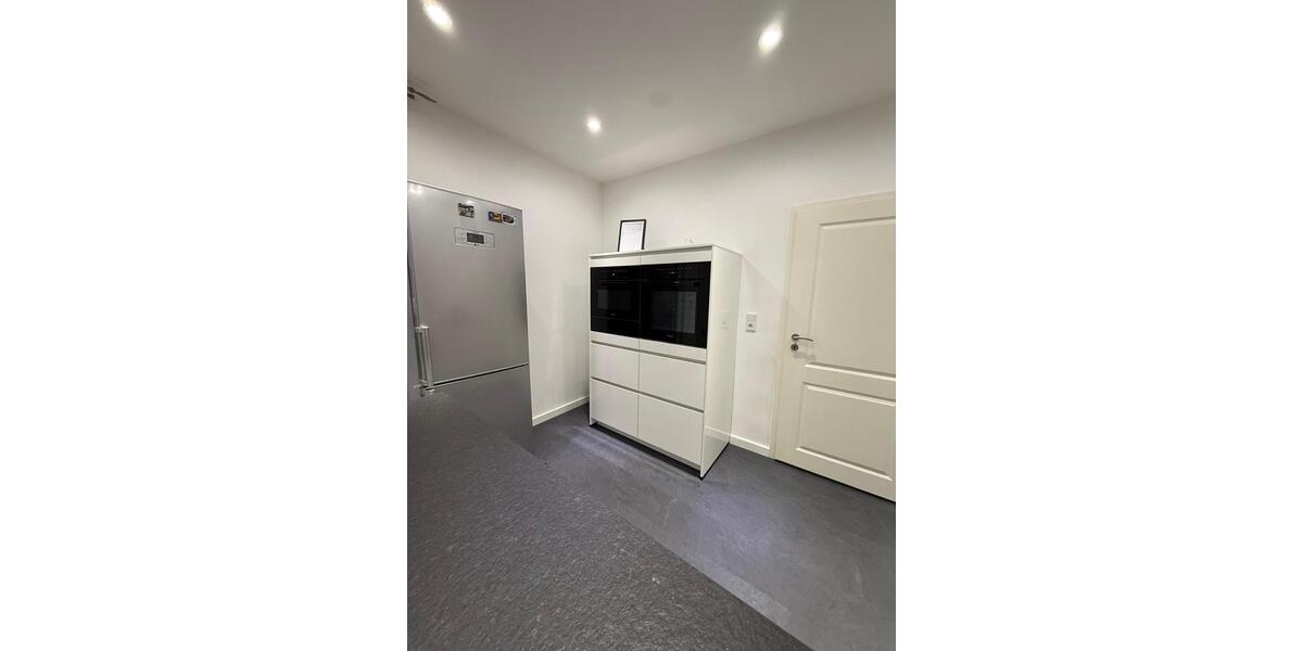 Einfamilienhaus Warendorf - 8 Zimmer, 2 m&sup2;, 2.200&euro; | Angebot:24858437