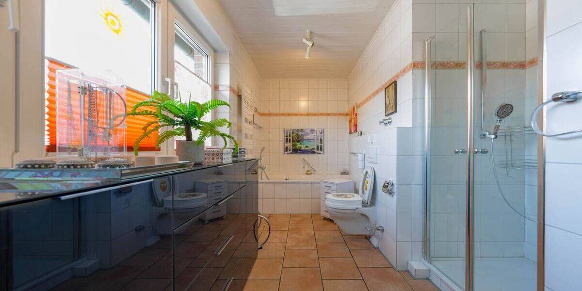 Mehrfamilienhaus, Wohnhaus Nordkirchen Südkirchen - 9 Zimmer, 327 m&sup2;, 698.000&euro; | Angebot:25689569