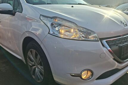 Peugeot 208 180.717 km 1.499 &euro; Münster 48165