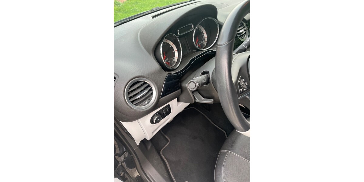 Opel Adam 49.229 km 10.200 &euro; Emsdetten 48282