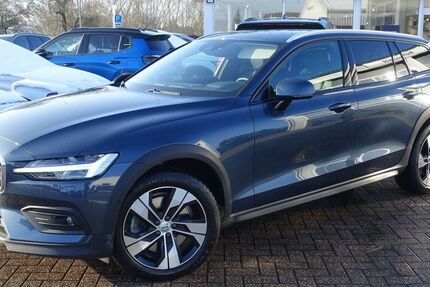 Volvo V60 Cross Country 56.600 km 32.900 &euro; Warendorf 48231