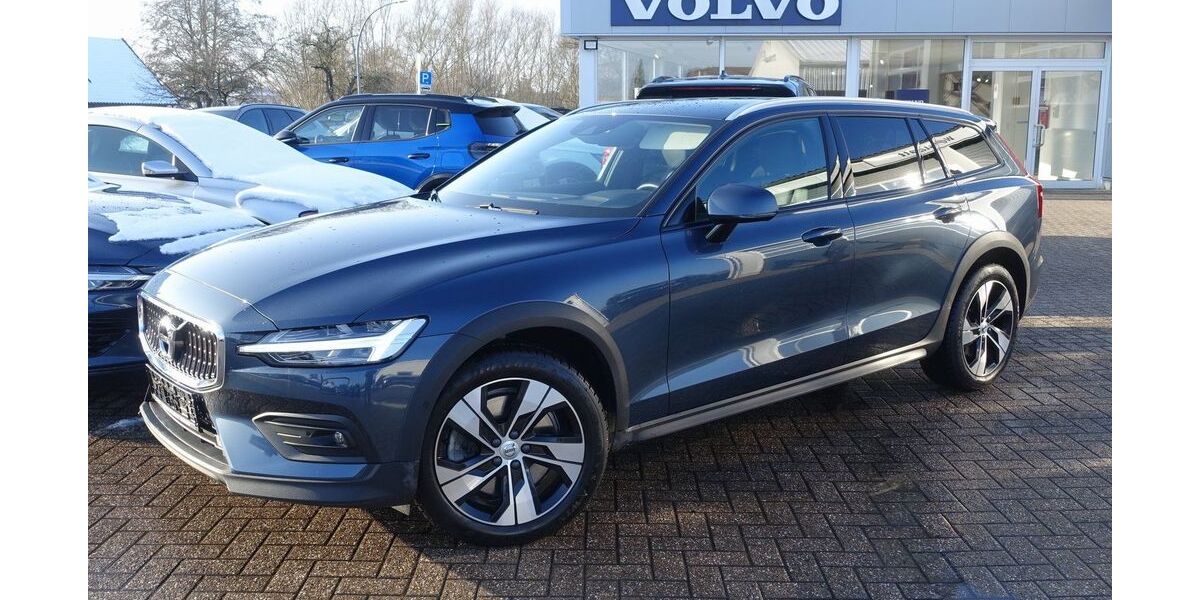 Volvo V60 Cross Country 56.600 km 32.900 &euro; Warendorf 48231
