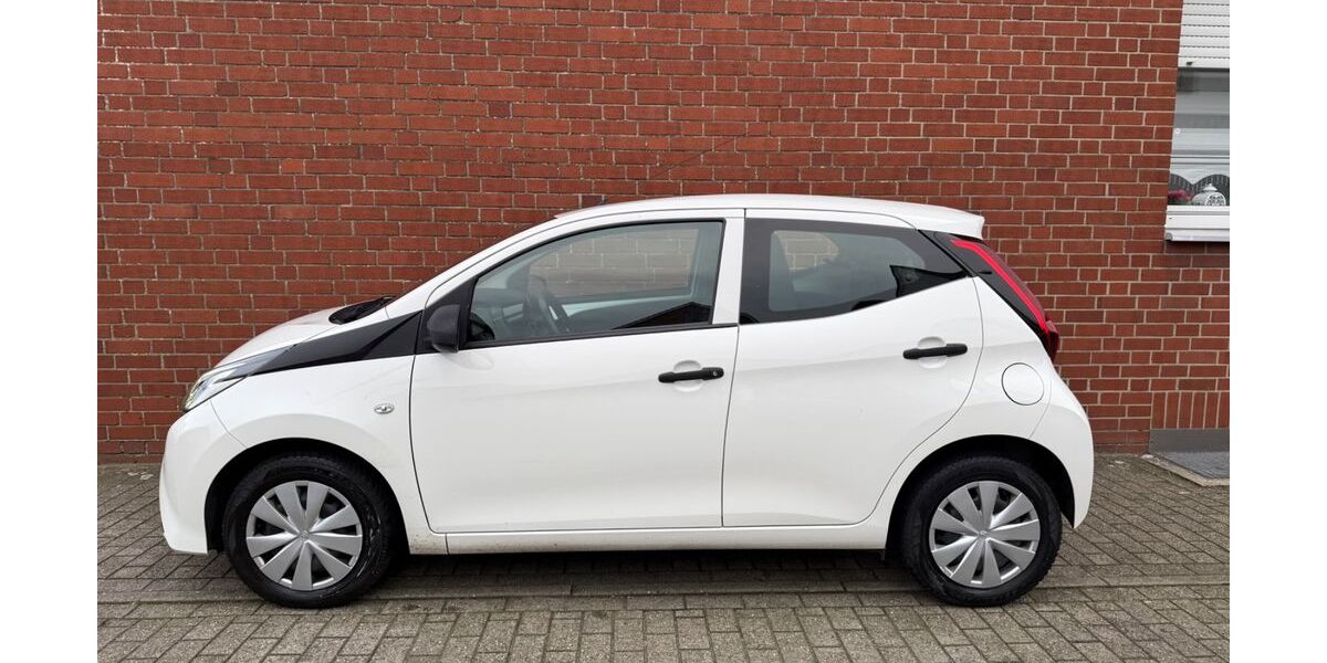 Toyota Aygo (X) 105.000 km 7.450 &euro; Nottuln-Appelhülsen 48301