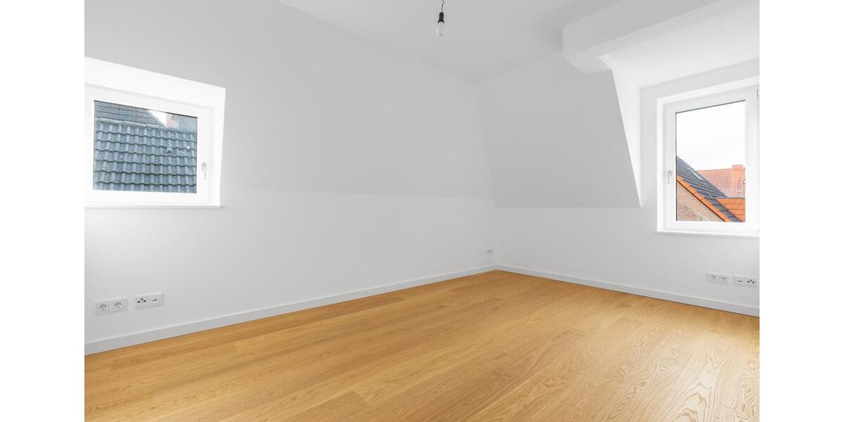 Dachgeschoßwohnung Münster Mitte-Nordost - 4 Zimmer, 137 m&sup2;, 2.800&euro; | Angebot:24397717