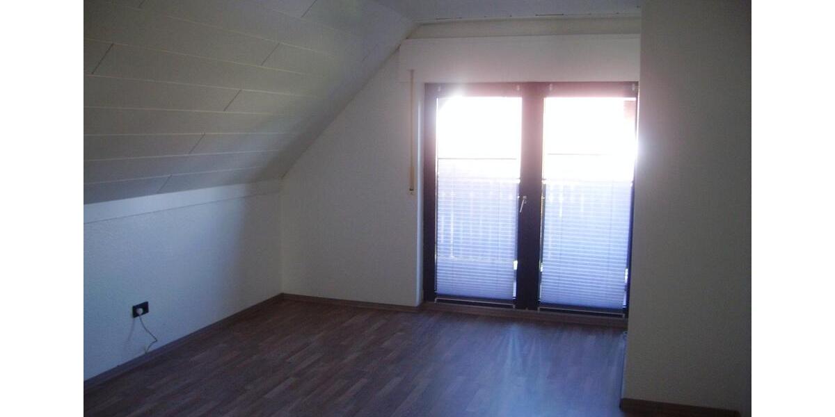 Dachgeschoßwohnung Dülmen - 3 Zimmer, 92 m&sup2;, 800&euro; | Angebot:26008506