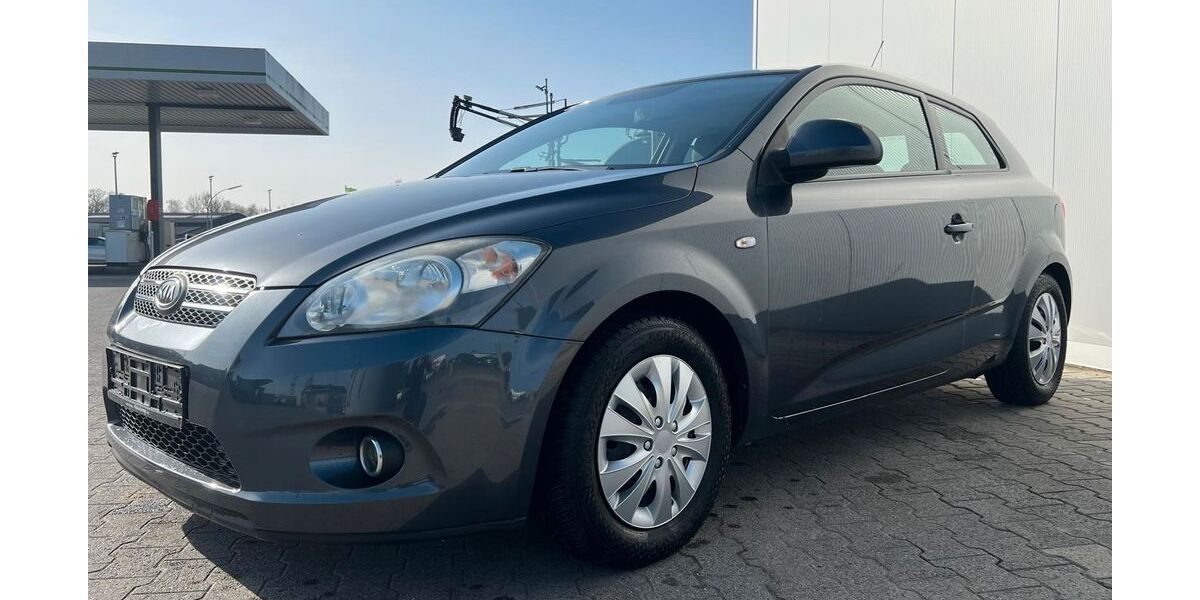 Kia ceed / Ceed 182.000 km 2.190 &euro; Ascheberg 59387