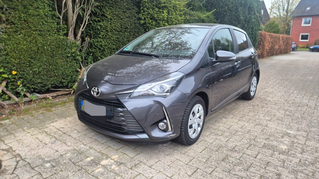 Toyota Yaris 15.900 km 12.500 &euro; Münster 48163