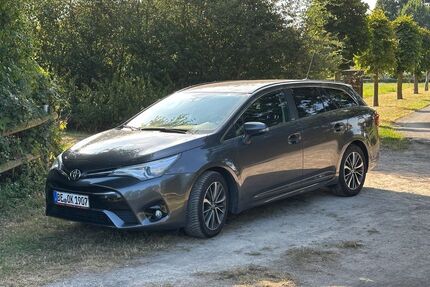 Toyota Avensis 200.000 km 9.800 &euro; Warendorf 48231