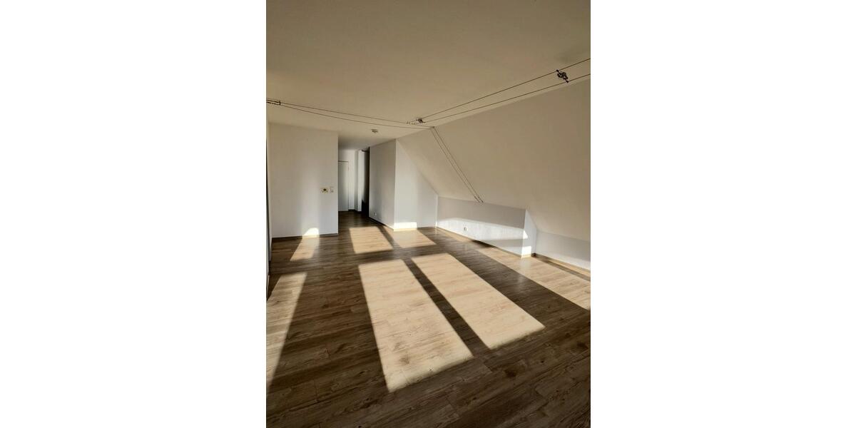 Dachgeschoßwohnung Warendorf - 2 Zimmer, 88 m&sup2;, 710&euro; | Angebot:25220379