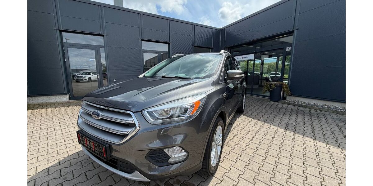 Ford Kuga 131.738 km 14.490 &euro; Emsdetten 48282