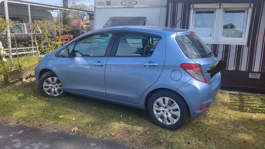 Toyota Yaris 59.500 km 7.600 &euro; Münster 48163