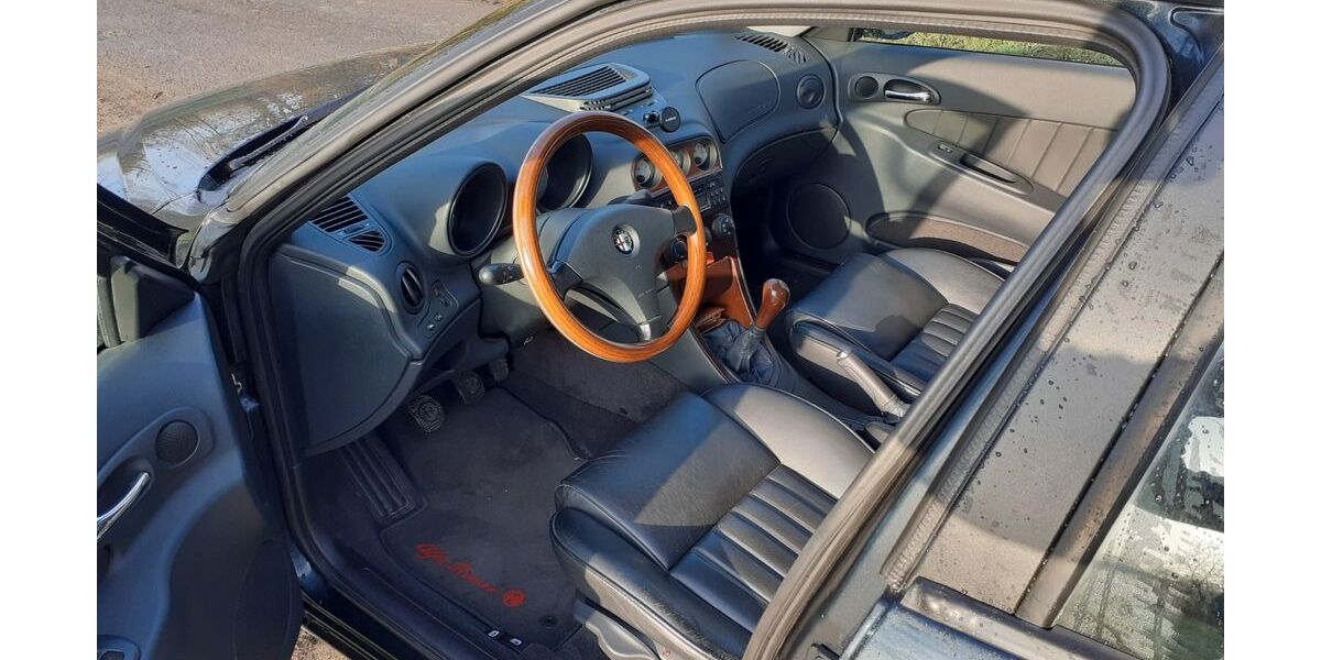 Alfa Romeo 156 98.800 km 4.990 &euro; Everswinkel 48351