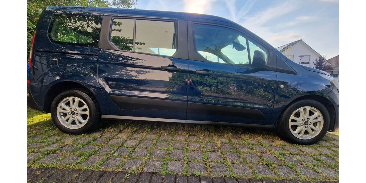 Ford Tourneo Connect 109.000 km 12.600 &euro; Ahlen 59229