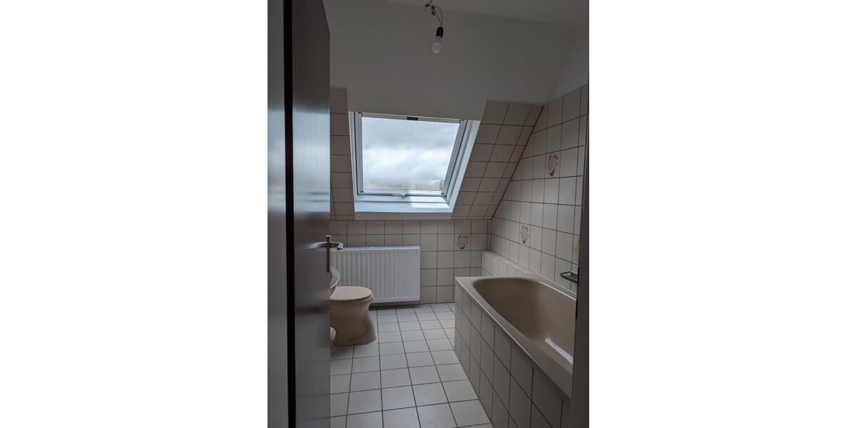 Dachgeschoßwohnung Dülmen - 4 Zimmer, 79 m&sup2;, 690&euro; | Angebot:26606872