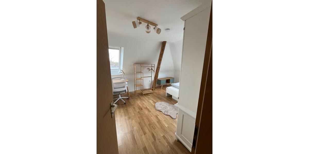 Dachgeschoßwohnung Münster Mitte-Süd - 1 Zimmer, 19 m&sup2;, 529&euro; | Angebot:26134596