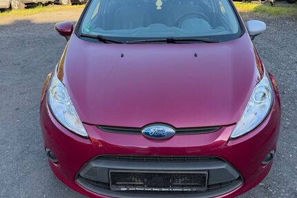 Ford Fiesta 143.753 km 2.750 &euro; Greven 48268
