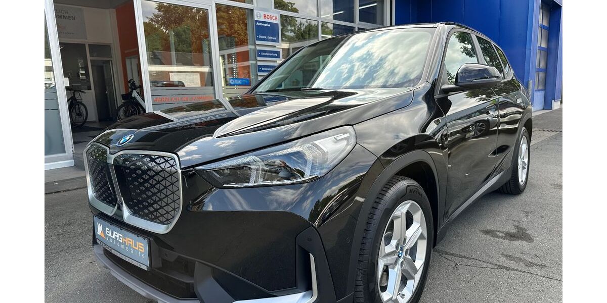 BMW iX1 6.100 km 38.900 &euro; Münster 48167