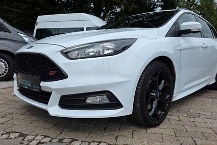 Ford Focus 147.999 km 11.699 &euro; Warendorf 48231