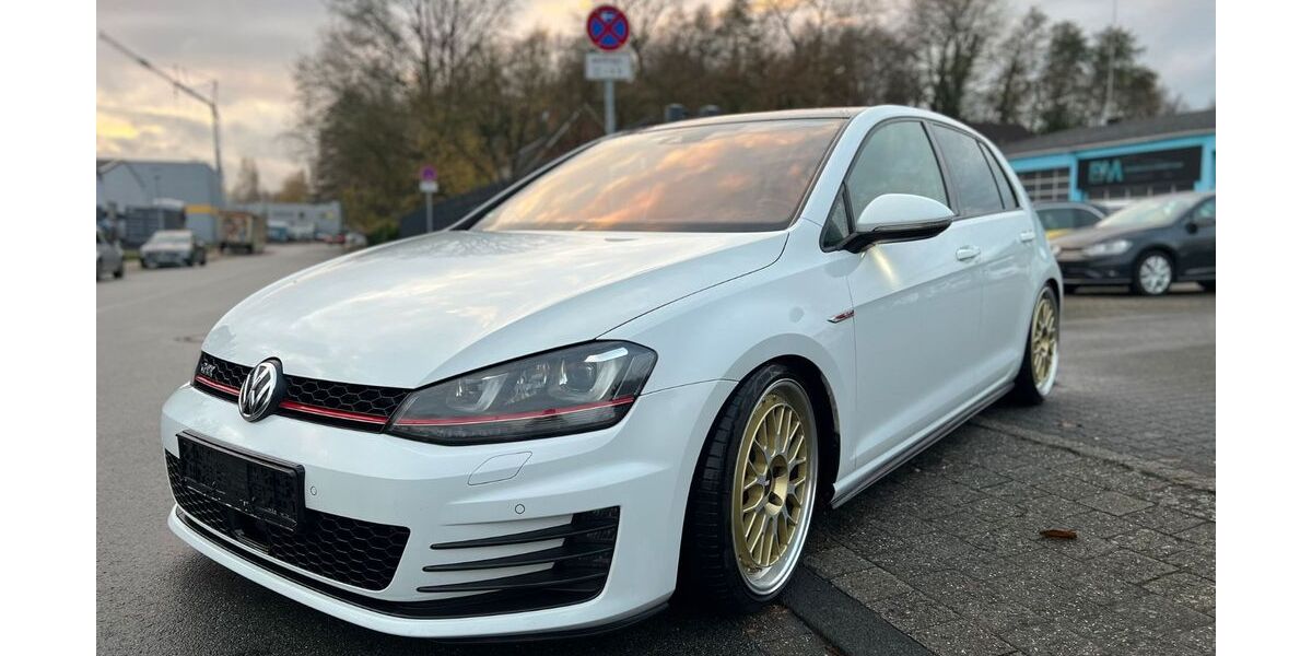 VW Golf 175.000 km 15.900 &euro; Münster 48157