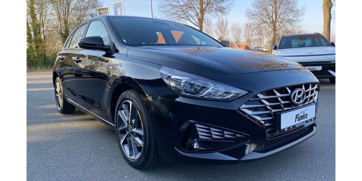 Hyundai i30 60.998 km 18.950 &euro; Ahlen 59229