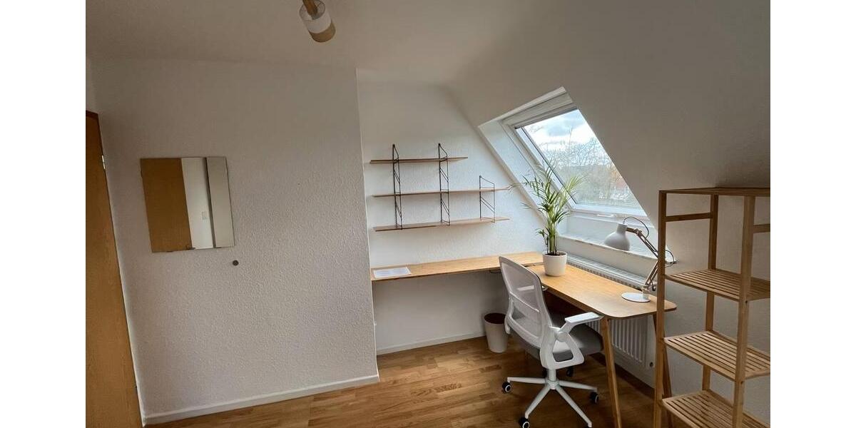 Dachgeschoßwohnung Münster Mitte-Süd - 1 Zimmer, 19 m&sup2;, 529&euro; | Angebot:26134596