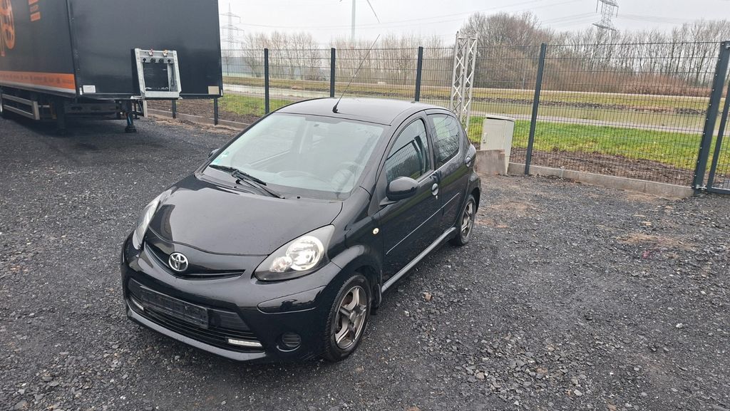 Toyota Aygo (X) 150.000 km 2.600 &euro; Münster 48165