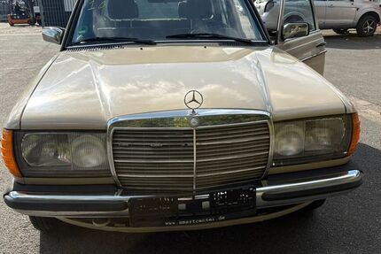 Mercedes-Benz 230 252.245 km 4.999 &euro; Nottuln 48301