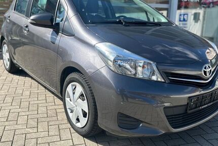 Toyota Yaris 155.425 km 6.390 &euro; Steinfurt-Borghorst 48565