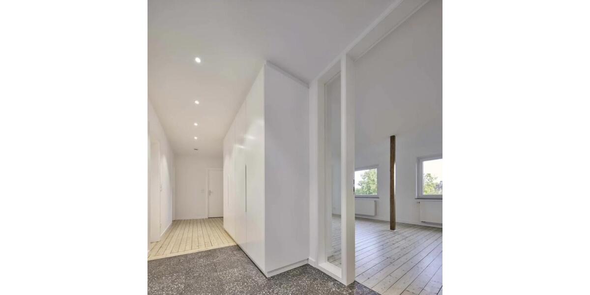 Dachgeschoßwohnung Münster Mitte-Nordost - 3 Zimmer, 110 m&sup2;, 1.750&euro; | Angebot:24787920