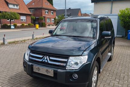 Mitsubishi Pajero 317.583 km 8.000 &euro; Lengerich 49525
