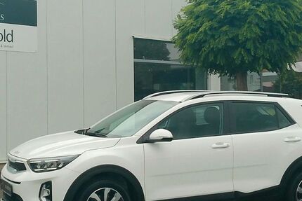 Kia Stonic 1.883 km 17.950 &euro; Warendorf 48231